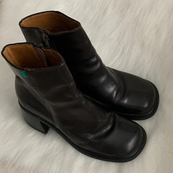 Kickers Rich Brown Leather Heeled Boots - Picture 5 of 7